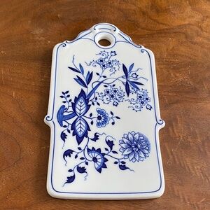 Hutschenreuther Blue Onion Bread Breakfast Cheese Board Porcelain 9 1/4 X 5 1/4”